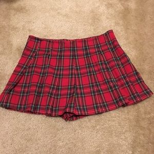 Plaid Red, Black & White Skorts ❤️